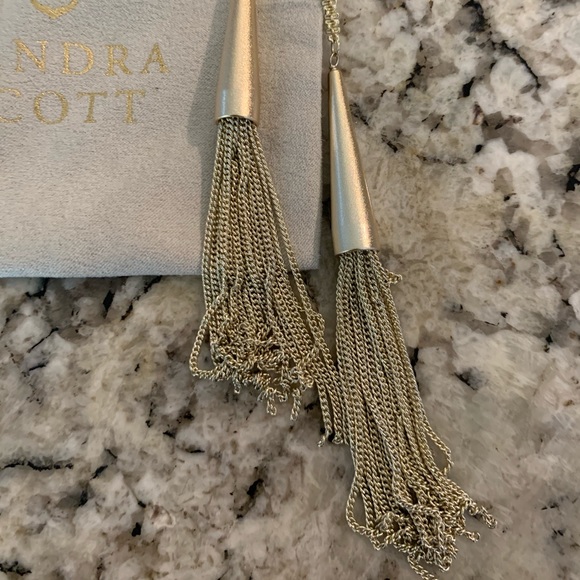 Kendra Scott Phara Necklace - Picture 2 of 2